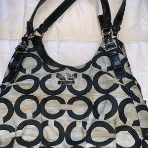 ✨ EUC AUTHENTIC COACH bag Tiffany Blue lining✨